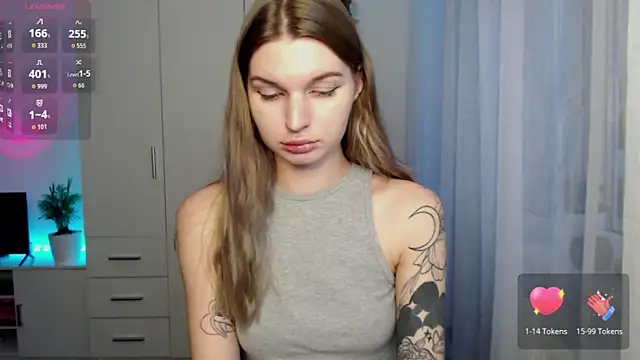 lounahyan online show from November 2025 12:49:02 PM