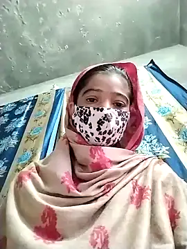 Snapshot of Cute-Ridhima chatting on January 2025 06:34:01 AM Cute-Ridhima online show from January 2025 06:34:01 AM