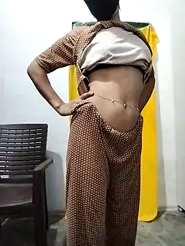 Snapshot of Cute-Ridhima chatting on October 2025 04:18:01 PM Cute-Ridhima online show from October 2025 04:18:01 PM