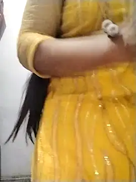 Snapshot of Cute-Ridhima chatting on November 2025 04:38:01 AM Cute-Ridhima online show from November 2025 04:38:01 AM