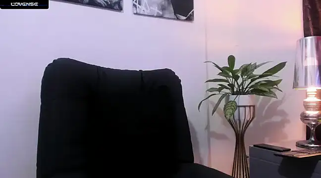 CruzVega online show from February 2025 10:03:02 PM