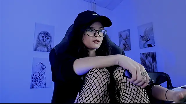 Elainebeness online show from January 2025 04:25:01 PM