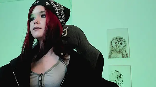 Elainebeness online show from March 2025 04:52:01 AM