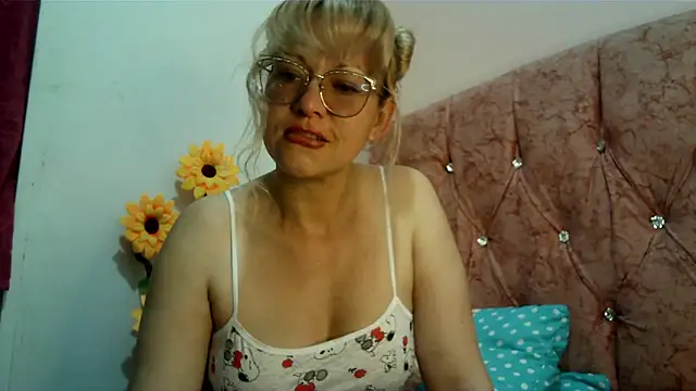 taylor198115 online show from December 2024 11:18:02 AM