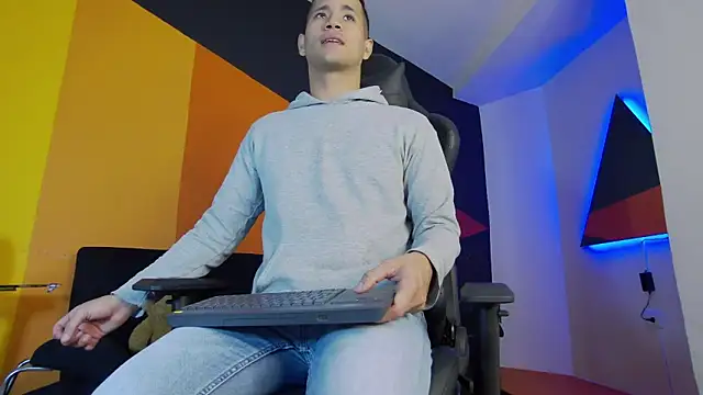 zaid lion online show from February 2025 12:16:02 PM