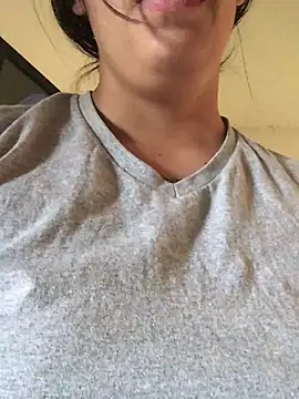 Miss oliviaa online show from January 2025 03:13:01 PM