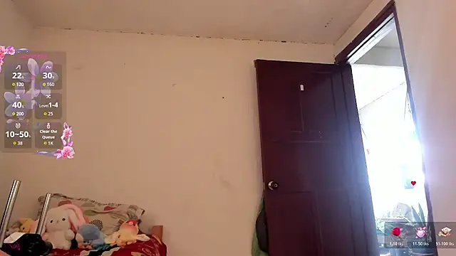 Miss oliviaa online show from October 2025 03:47:02 PM