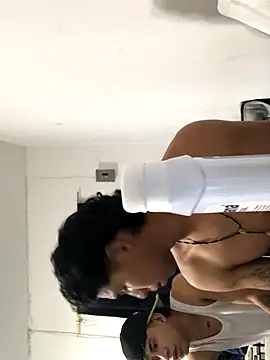 logannth online show from November 2025 05:32:02 AM