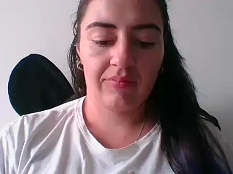  karlie kloss  online show from January 2025 08:54:01 PM