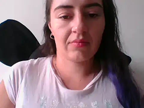  karlie kloss  online show from January 2025 08:00:01 PM