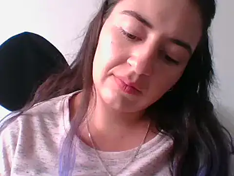  karlie kloss  online show from January 2025 07:20:01 PM