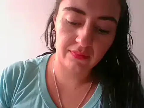  karlie kloss  online show from February 2025 08:58:01 PM