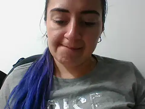  karlie kloss  online show from February 2025 12:35:01 AM