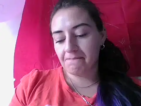  karlie kloss  online show from February 2025 07:14:01 PM