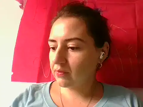  karlie kloss  online show from March 2025 08:56:01 PM