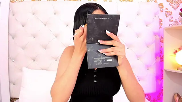 emaa lambert online show from September 2025 06:55:01 PM