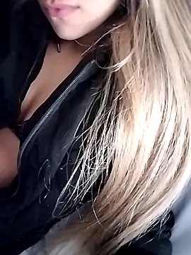 fofinhaa12 online show from November 2025 08:38:02 PM