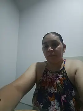 Snapshot of MirandaSoto chatting on July 2026 04:18:01 AM MirandaSoto online show from July 2026 04:18:01 AM