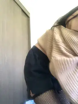 britny clouds online show from March 2025 05:28:01 PM