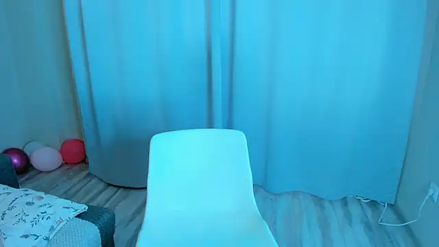 Mimi Mira online show from July 2026 10:14:01 AM