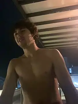 Luca ferrer  online show from March 2025 07:40:02 AM