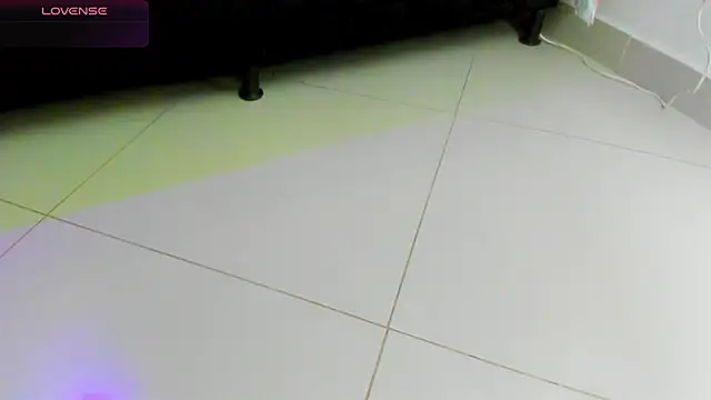 nicole  parker1 online show from January 2025 12:07:01 PM