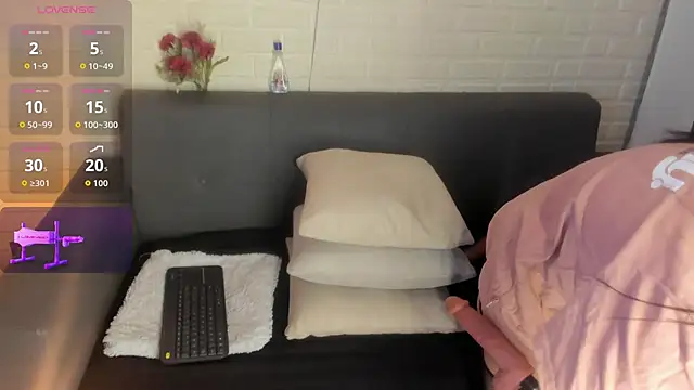 karina gomez 18 online show from October 2025 11:28:02 AM