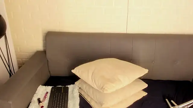 karina gomez 18 online show from December 2025 11:25:02 AM