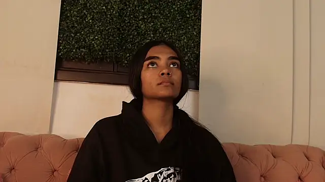 julieta aguilar1 online show from April 2026 07:15:01 PM