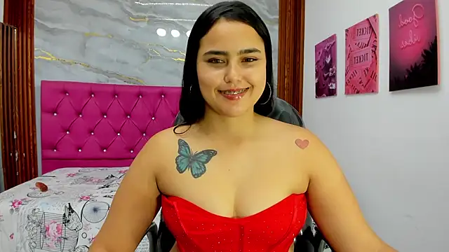 Snapshot of Helen_russo chatting on June 2026 06:47:01 PM Helen russo online show from June 2026 06:47:01 PM