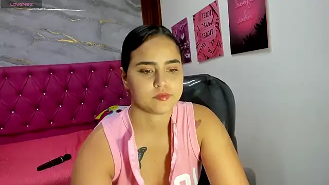 Snapshot of Helen_russo chatting on July 2026 12:15:02 AM Helen russo online show from July 2026 12:15:02 AM