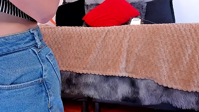 Nami sunny online show from October 2025 07:03:02 PM