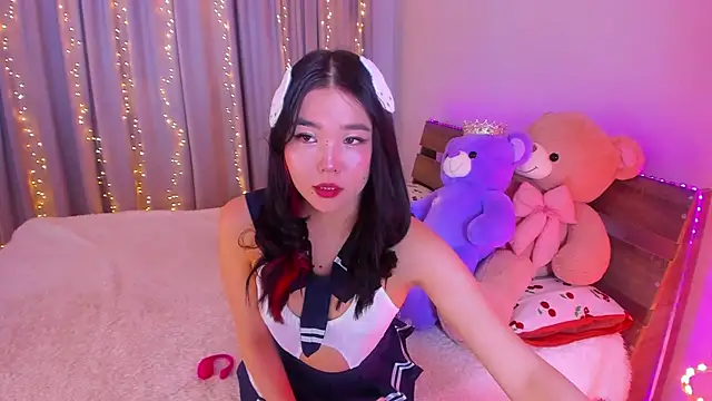 Dollyaa online show from December 2025 01:50:02 PM