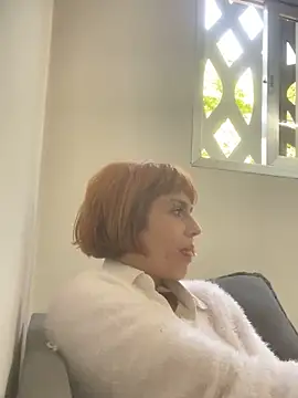 spacegirlll online show from September 2025 04:34:01 PM