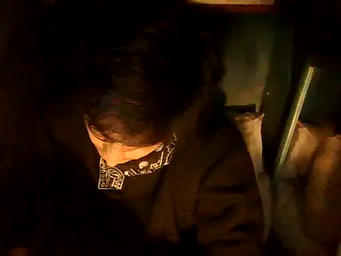 Snapshot of Bezzzzzerr chatting on May 2026 09:48:01 AM Bezzzzzerr online show from May 2026 09:48:01 AM