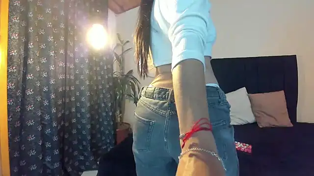 ChloeTurner  online show from January 2025 11:41:01 AM