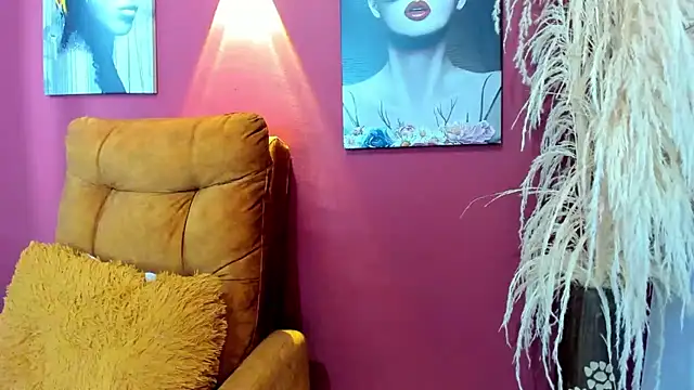 ChloeTurner  online show from February 2025 04:10:02 PM