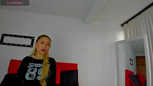 emagarcia online show from November 2025 01:43:02 PM