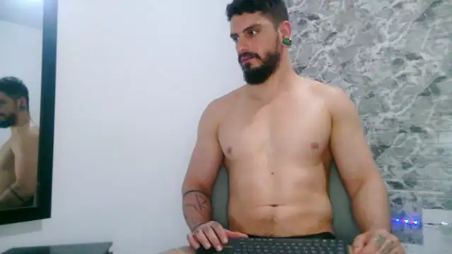 Aaron kwok28 online show from March 2025 08:11:01 PM