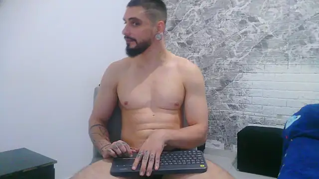 Aaron kwok28 online show from September 2025 10:12:01 PM