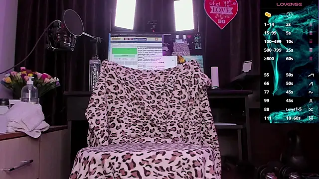 Raissa sky26 online show from February 2025 03:40:01 AM