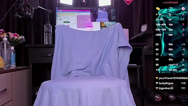 Raissa sky26 online show from February 2025 09:52:02 AM