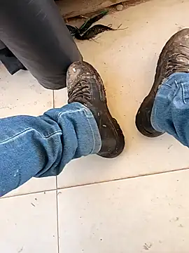 MorenoTatu online show from April 2026 04:14:01 PM