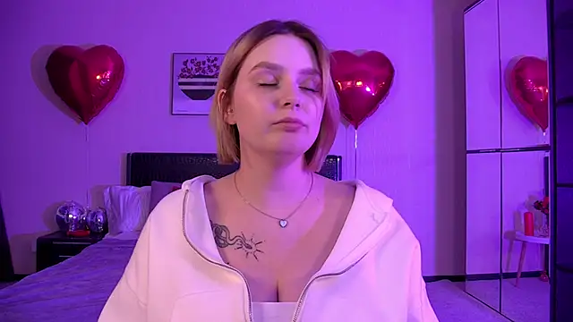 DianeMills online show from February 2025 01:16:02 AM