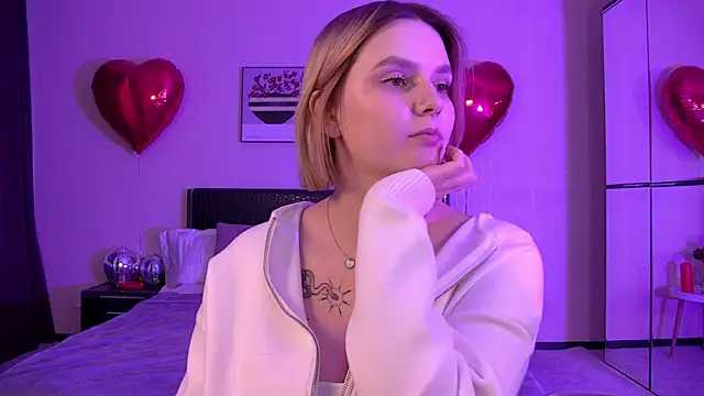 DianeMills online show from February 2025 04:20:01 AM