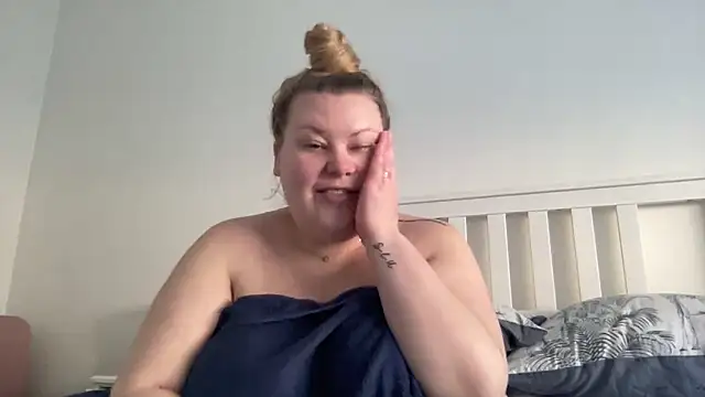 Busty-BBW-Emilie online show from February 2025 03:15:02 PM
