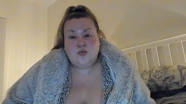Busty-BBW-Emilie online show from March 2025 02:26:02 AM