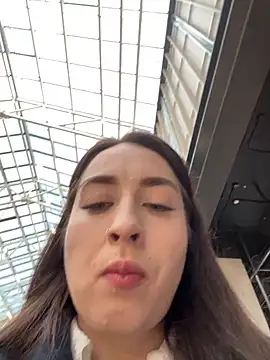 Holly Play online show from December 2024 10:13:02 AM