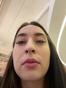 Holly Play online show from December 2024 09:35:02 AM