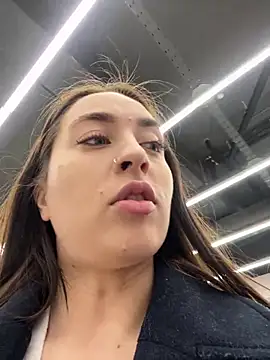 Holly Play online show from December 2024 09:17:02 AM